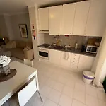 Lägenhet Encantador Com Piscina Aquecida