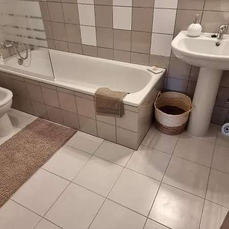 Encantador Com Piscina Aquecida Portimão