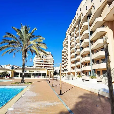 Encantador Com Piscina Aquecida Appartamento