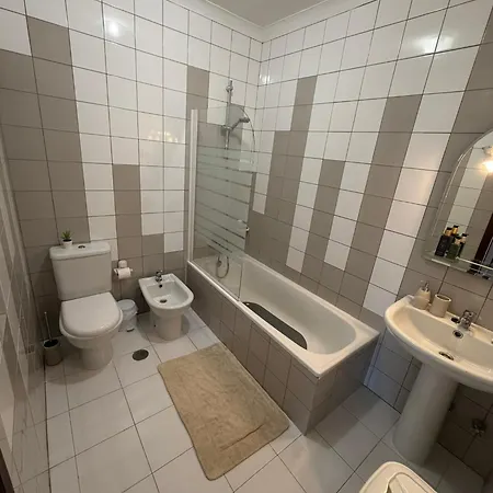 Encantador Com Piscina Aquecida *