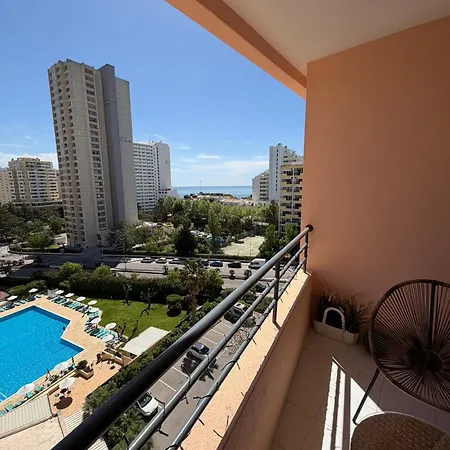 Encantador Com Piscina Aquecida Portimão